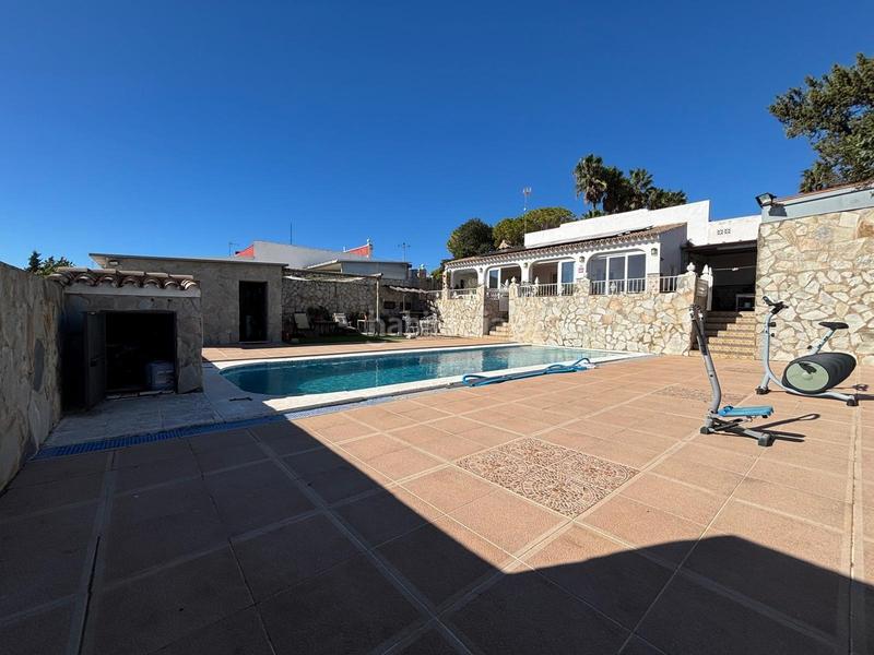 Foto 334a8ee4-a6c6-4a6e-8d31-1401bcb1db61. Chalet con parcheggio in Los Franceses - La Vega Chiclana de la Frontera