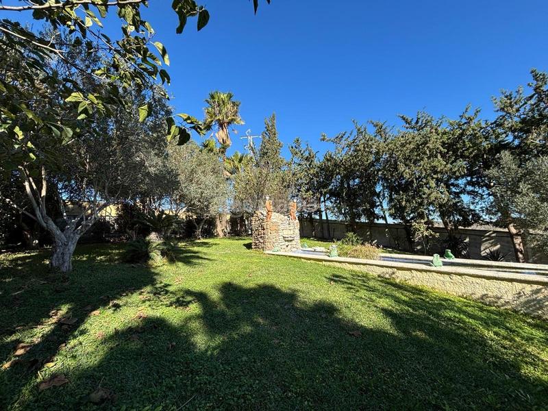 Foto bb6c7cac-86d8-4806-93bd-4721b5fc3459. Chalet con parcheggio in Los Franceses - La Vega Chiclana de la Frontera