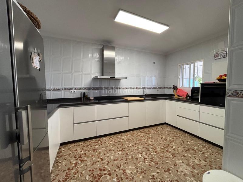 Foto bf14aae0-7bf3-40c9-82fe-a636bcb8aea2. Chalet con parcheggio in Los Franceses - La Vega Chiclana de la Frontera