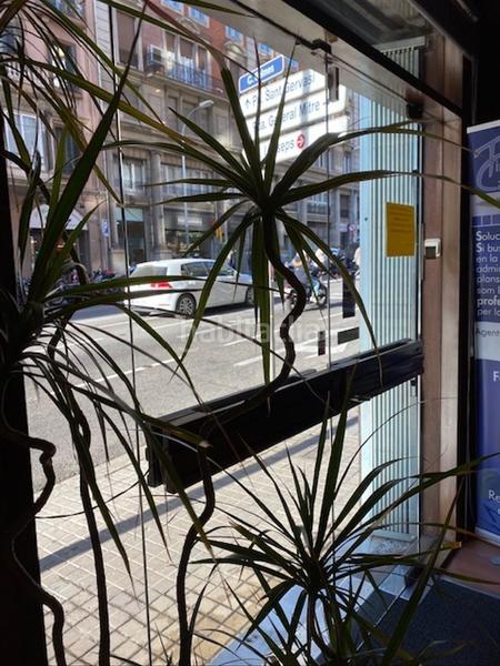 Foto a9f4e2ec-58bf-453a-9b6e-af7b00cc0075. Oficina local polivalente en zona vip (comercial/oficina+vivienda) en Barcelona