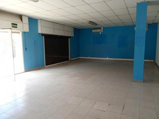 Lloguer Local Comercial  Passatge arraona. Local 258 m2 en 2 plantas. edificio independiente. santiga