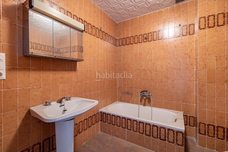Foto 4ab87d33-f9fa-4689-9546-130ddf75c771. Masía casa con terreno y nave en Santa Fe