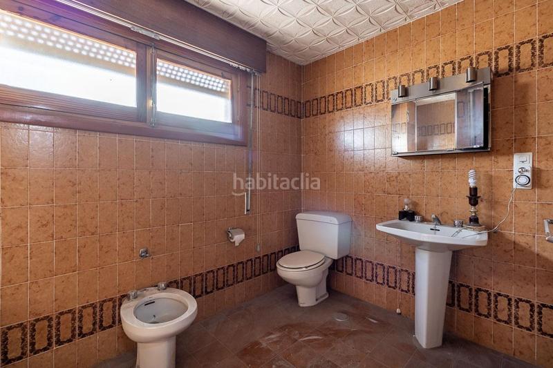 Foto aad4c8b4-8507-4ebe-9c2f-d4373ad97d0c. Masía casa con terreno y nave en Santa Fe