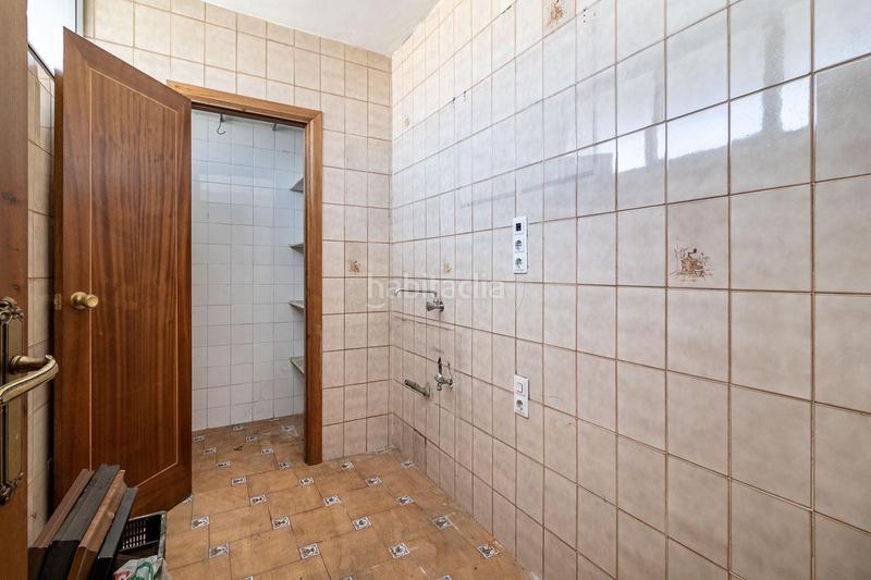 Foto b032746d-b31e-4454-8a9a-1e5f82c1ea33. Masía casa con terreno y nave en Santa Fe