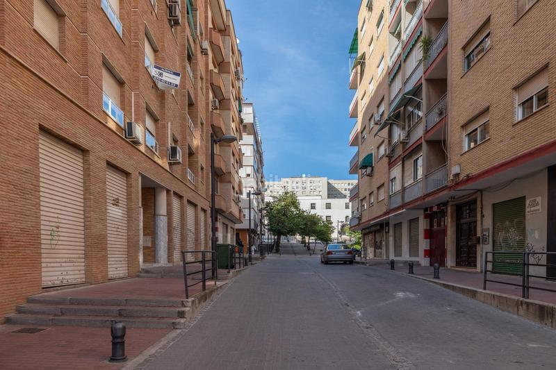 Foto 8cb4a2a3-a700-47d2-9d6b-4a7ee0057275. Geschäftsraum in Plaza de Toros Granada