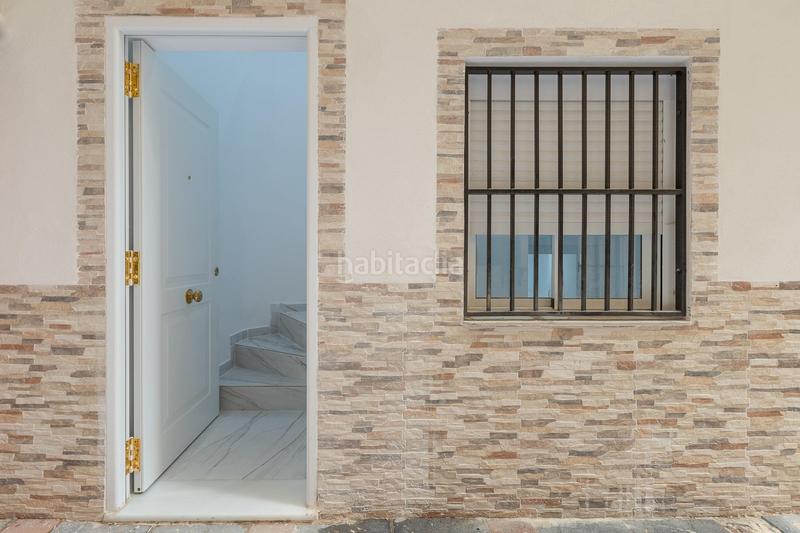 Foto 40fa6c95-49b3-4c16-8777-6469944e7c08. Local comercial a Puerto Deportivo Fuengirola