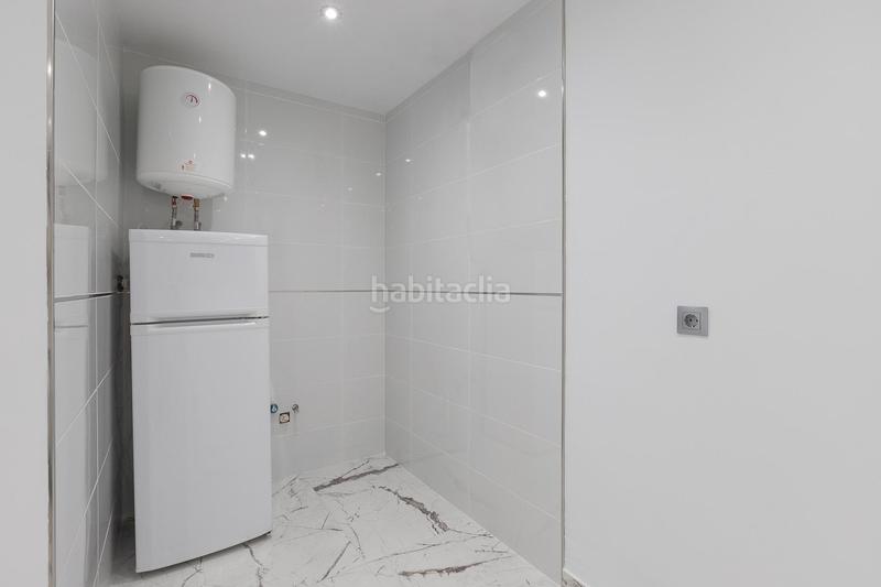 Foto d055ae80-6c78-4832-93e0-6ccf6d7af304. Local comercial a Puerto Deportivo Fuengirola