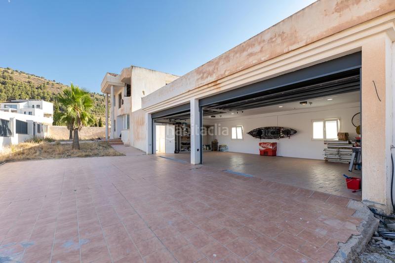 Foto 23f805dc-d889-4e61-82c7-a2a440ce8dfc. Chalet en calle borraja 1 villa de lujo en venta en Dílar