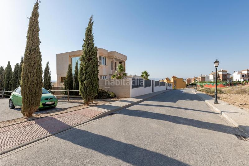 Foto 4591cac4-5bbd-48d9-afb3-8f332a4e8601. Chalet en calle borraja 1 villa de lujo en venta en Dílar