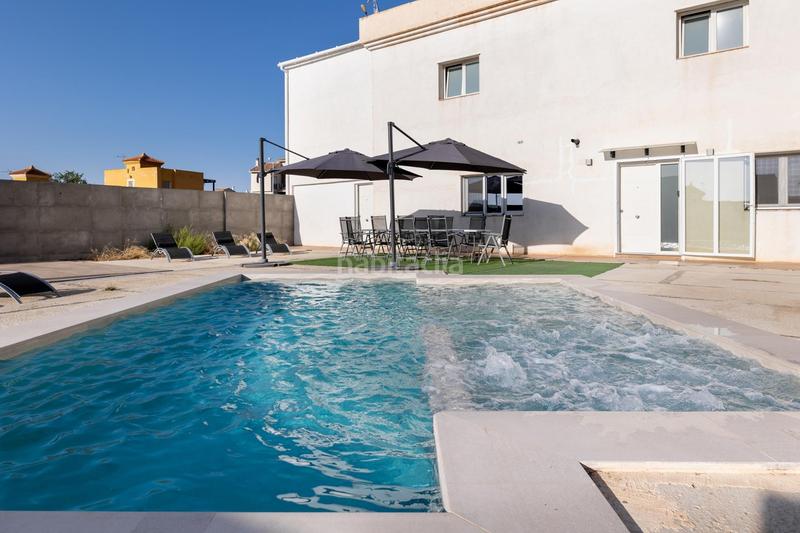 Foto 71f96790-f07b-4882-a7d7-c59d594fa522. Chalet en calle borraja 1 villa de lujo en venta en Dílar