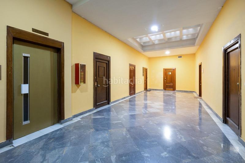 Foto 176968c0-a2be-43d0-be1f-9ded1f9e228d. Local comercial a San Matías - Realejo Granada