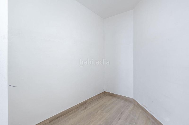 Foto 20930d0b-4bb3-4dac-899b-fece066328e6. Pis a Loja