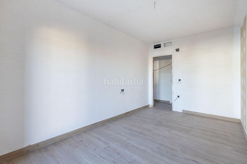 Foto 4457445e-94ad-4f36-a7b9-44a00491fe06. Pis a Loja