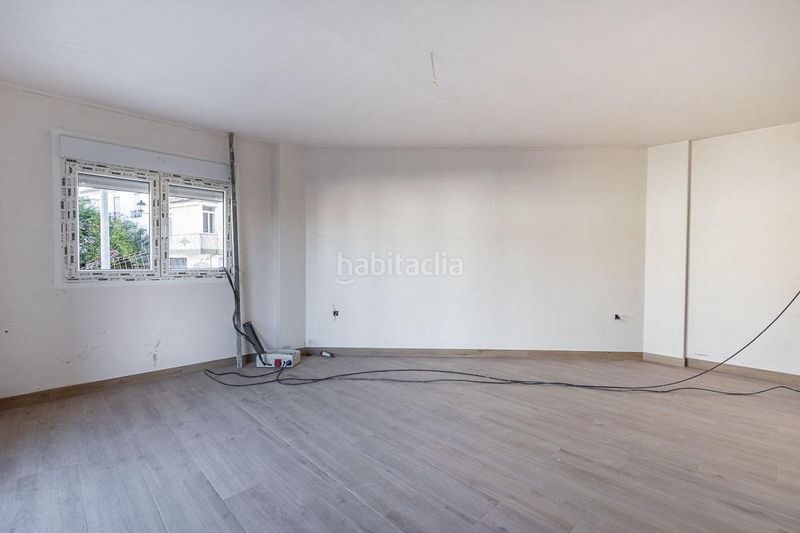 Foto 4ca83319-5f46-4a46-b794-81b8305fe307. Pis a Loja