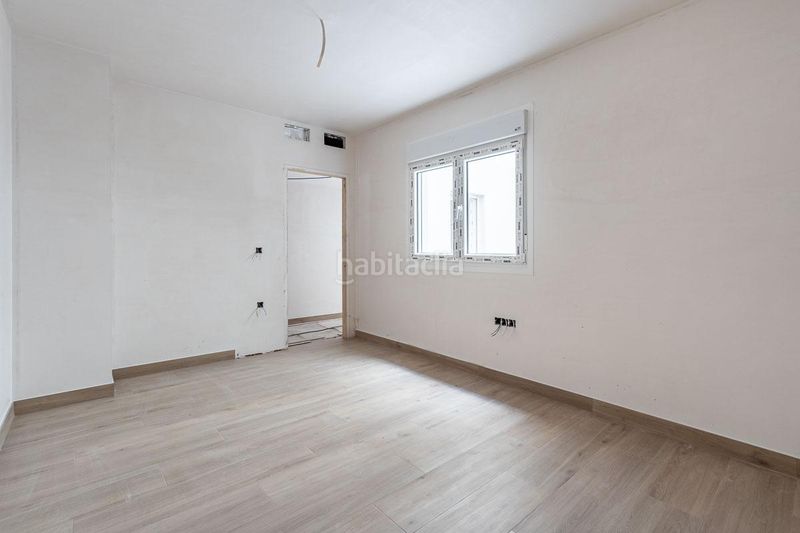 Foto 7bd7edc0-503a-4a8d-820f-e43f6505616f. Pis a Loja