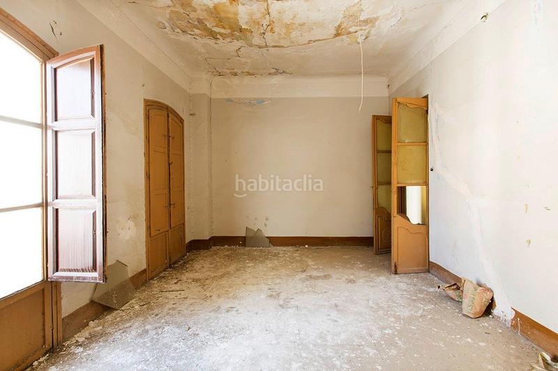 Foto 2e467802-2a66-4d99-a96c-b5d8bbcdfb3f. Edificio en pleno centro en Guadix