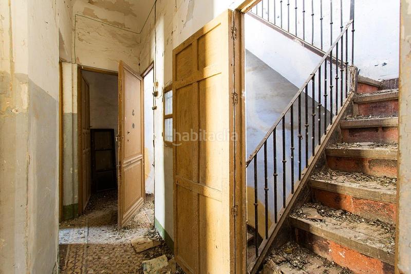 Foto 867e9678-ea5e-42bc-aa06-0f9c6b5fa900. Edificio en pleno centro en Guadix