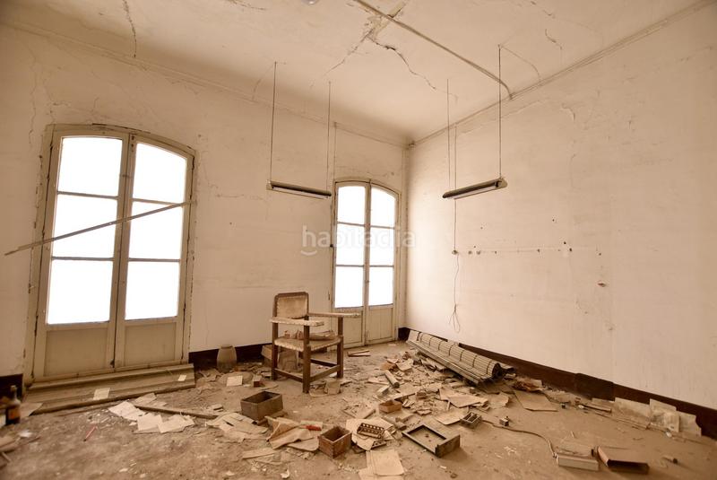 Foto aa5ac5c3-902d-4967-97aa-c50dd0e563b1. Edificio en pleno centro en Guadix