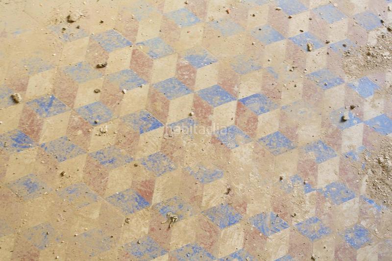 Foto c24154b3-c2f0-4ff3-95b9-eec493eca096. Edificio en pleno centro en Guadix