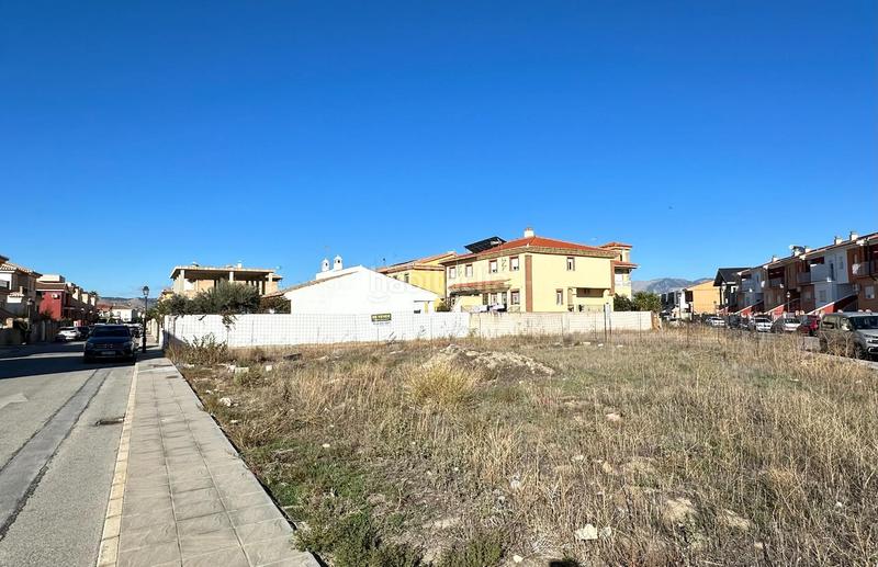 Foto cb2f2cc0-c47a-46fe-a5e3-f65ec690b2d1. Terreny residencial a creta(be) 10 a Belicena Vegas del Genil