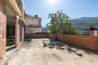 Terreny residencial  Calle serpentina. Edificio en gejar sierra