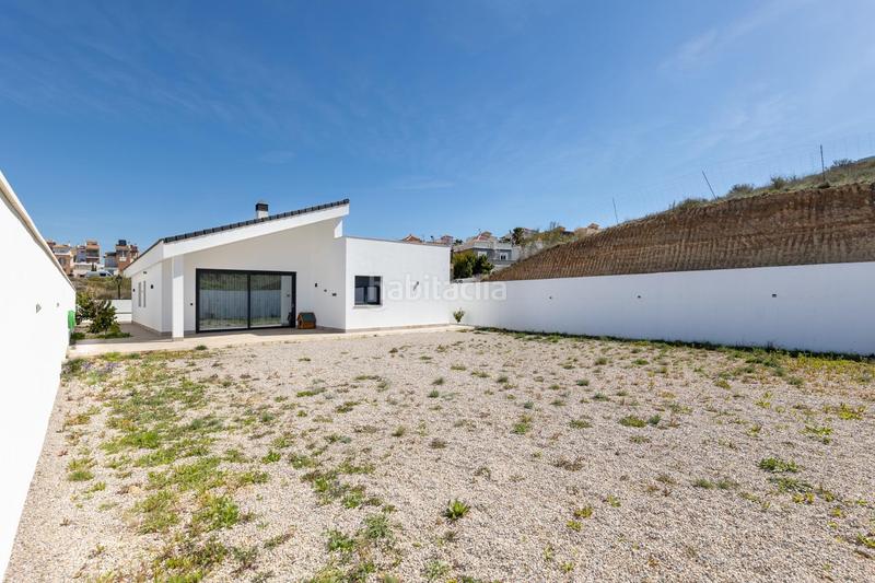 Foto 4195ec60-234f-471b-be8f-6ebd7d5403e9. Chalet villa de diseño en cañadas del parque en Dílar