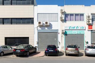 Local Comercial  Calle de loja