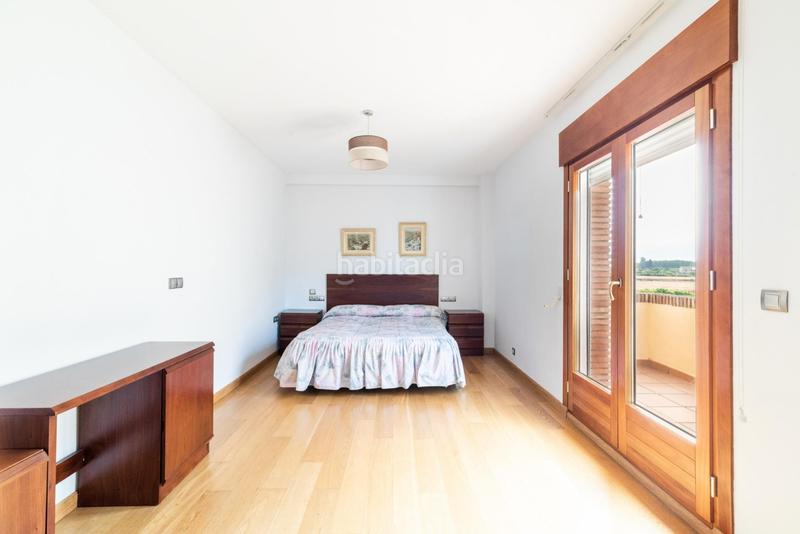 Foto d0219938-4f97-4158-947e-939234781127. Casa pareada espectacular casa en Santa Fe