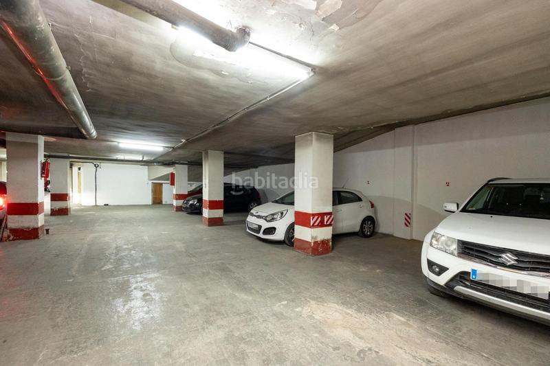 Foto baddf30c-5ff5-4473-a896-a040d19eae6c. Aparcament cotxe a Fígares Granada