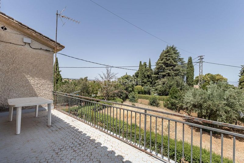 Foto 635bc7b3-ea5c-4bf1-bb19-299ced09145f. Casa amb aparcament a Dílar