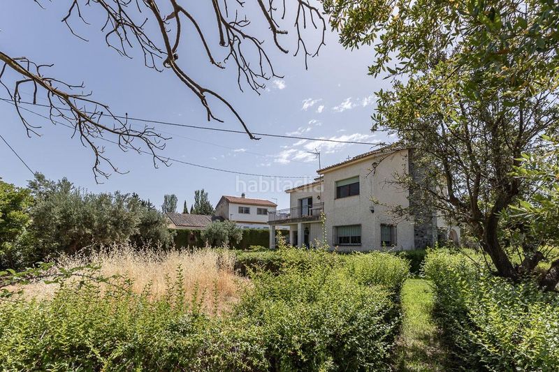 Foto b7708ee2-83c2-435e-84bd-b2865cdeddb2. Casa amb aparcament a Dílar