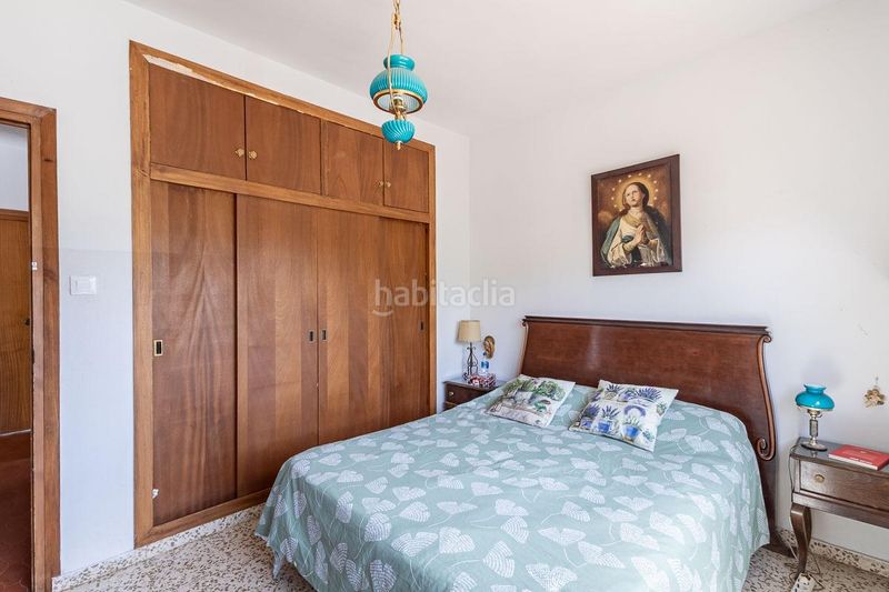 Foto cfe8ce5a-d8d1-4303-9443-d63e6a3c94b8. Casa amb aparcament a Dílar