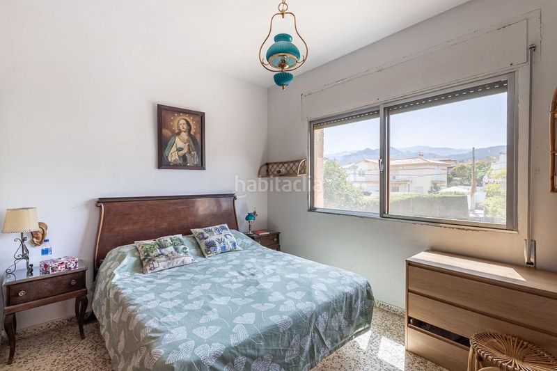 Foto cffea16c-68f4-4c44-bf87-f43d56b93c96. Casa amb aparcament a Dílar