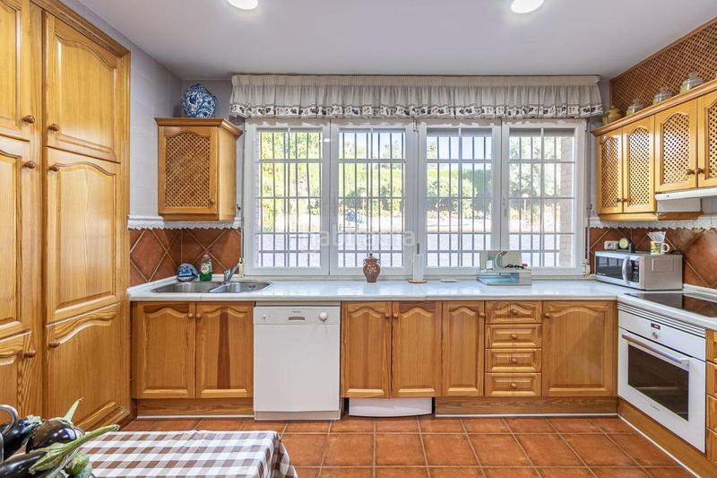 Foto 483837ab-5366-4d41-8b6f-8380855c52a9. Maison avec piscine dans La Zubia Ciudad Zubia (La)