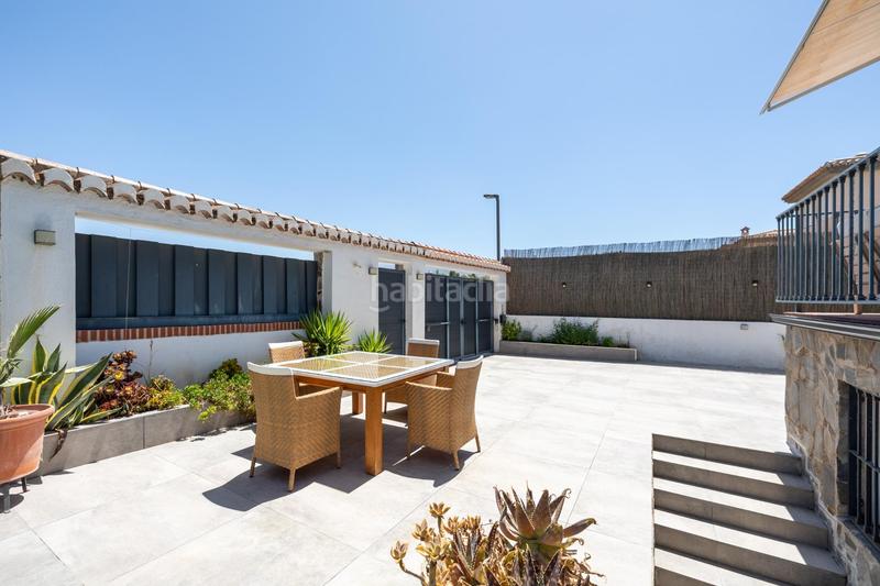 Foto 5c121de4-ea04-4596-9bd6-5b65bf739c34. Chalet en calle tirso de molina 14 descubre tu villa de lujo ! chalet independiente con piscina privada en Otura