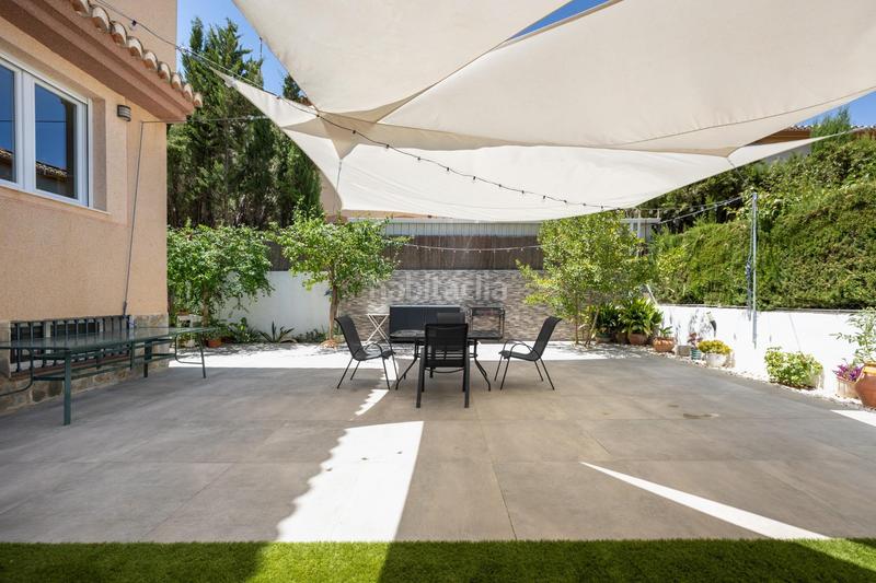 Foto 833c1808-174d-45ee-8858-707cf3b26463. Chalet en calle tirso de molina 14 descubre tu villa de lujo ! chalet independiente con piscina privada en Otura