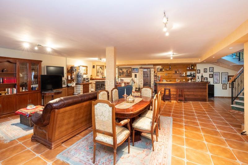 Foto d4d6f009-e2f5-4f6e-b255-9ff6a738fd2b. Casa pareada magnífica casa con gran terraza panorámica en Vegas del Genil