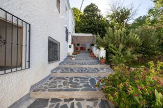 Casa adossada  Calle de la carretera. Descubre tu refugio en bubión, alpujarra granadina