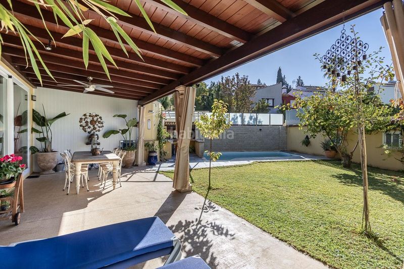 Foto b96eb391-6b4f-4eec-9b6e-346532ae7534. Casa amb calefacció aparcament piscina a Camino de los Neveros - Serrallo Granada
