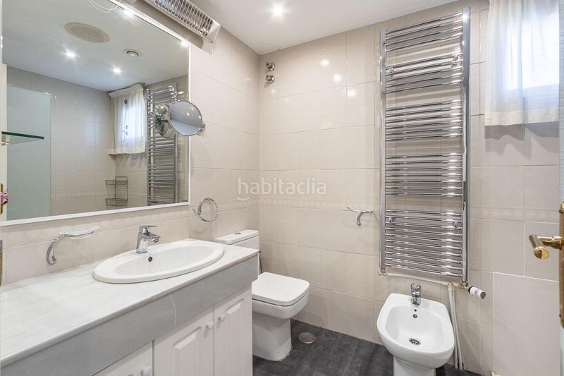 Foto fc93b06a-148d-46c0-9628-dfd14ae55443. Casa amb calefacció aparcament piscina a Camino de los Neveros - Serrallo Granada