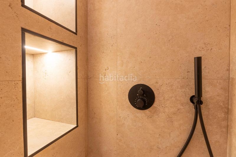 Foto 4d5bafac-7cc4-4259-8534-9c1de82c644e. Loft un loft que redefine el concepto de exclusividad y distinción, en zona céntrica y privilegiada. en Granada