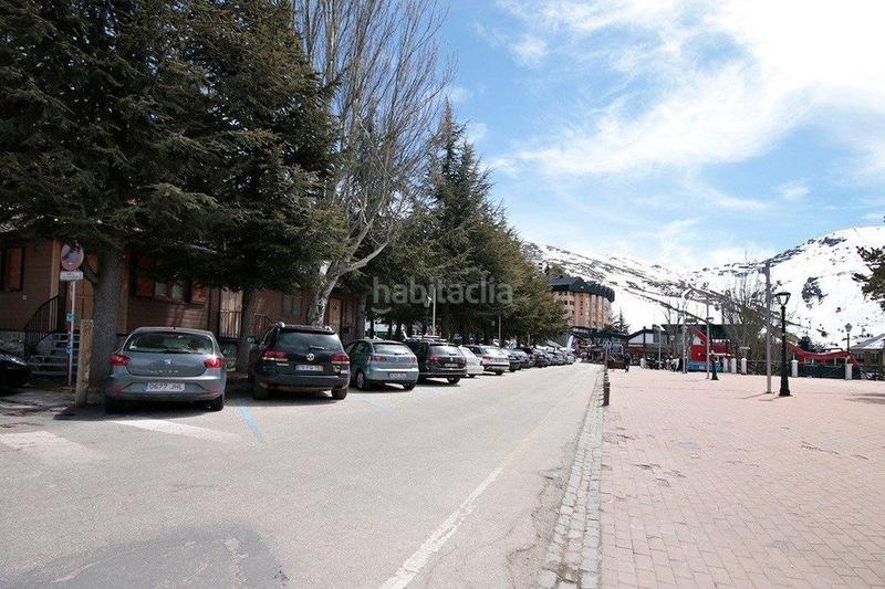 Foto f727c697-9976-4c25-bc7a-30157feb9928. Attico con riscaldamento parcheggio in Zona media Sierra Nevada