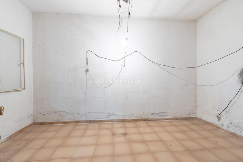 Foto 21436fc5-694a-4fbe-bfd4-be2996ba5925. Local commercial dans calle asturias 29 dans Barrio de Zaidín Granada