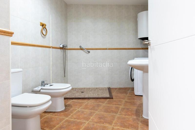 Foto d120625c-e4b3-4715-a490-af87c1288774. Piso en calle de manuel de falla 9 piso en el Centro en Salobreña