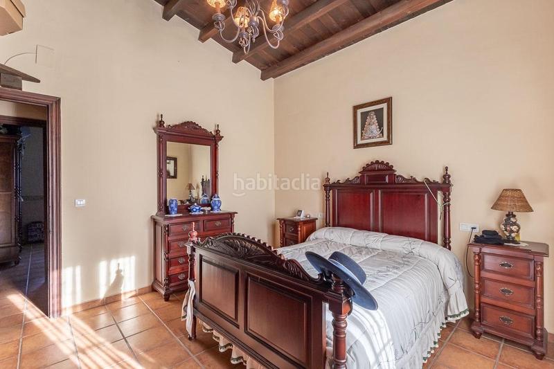 Foto ff02bd9e-c44f-4e4f-843a-c1886cf363ee. Chalet with parking in La Zubia Ciudad Zubia (La)