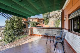 Maison  Paseo de las palmas. Casa en paseo de las palmas  familia o inversores
