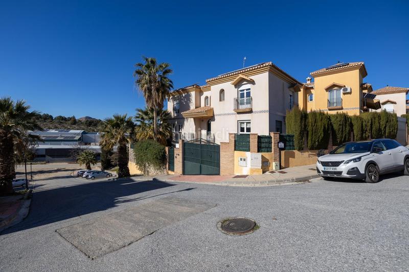 Foto acf9994d-f23a-46b4-863d-00f1aa4ada2c. Xalet amb calefacció aparcament piscina a Urbanizaciones Alhendín