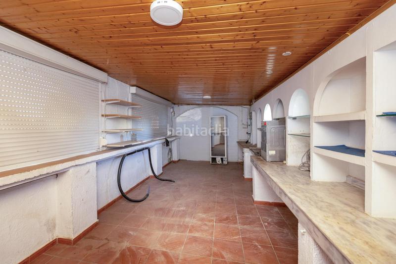 Foto 41267a06-2ef1-47b8-9bb1-9556a3cb0d4d. Local comercial a Camino de Ronda Granada