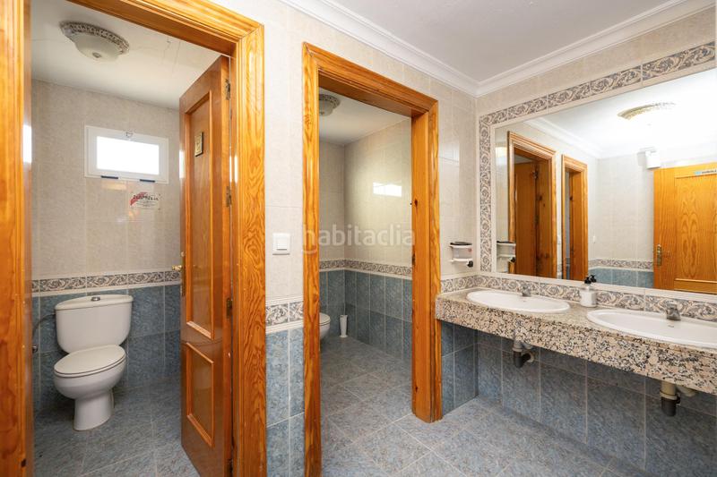 Foto 470c4a73-50ec-4772-ac7f-ad1f387dbf19. Local comercial a Camino de Ronda Granada