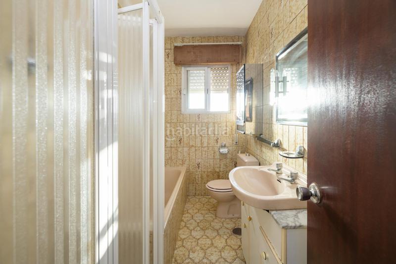 Foto bac01afe-1262-4055-b2ad-200e81d4c57c. Local comercial a Camino de Ronda Granada